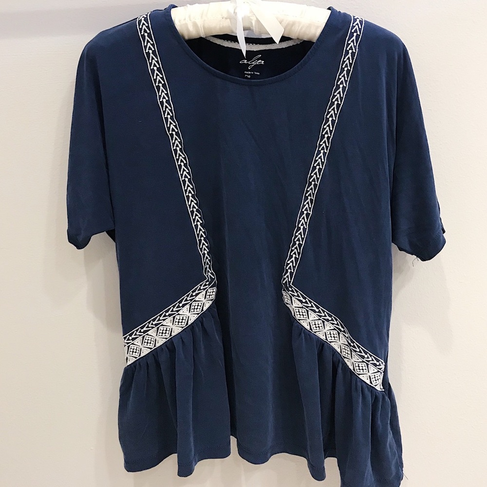 GREY BLUE EMBROIDERED BOHO T-SHIRT